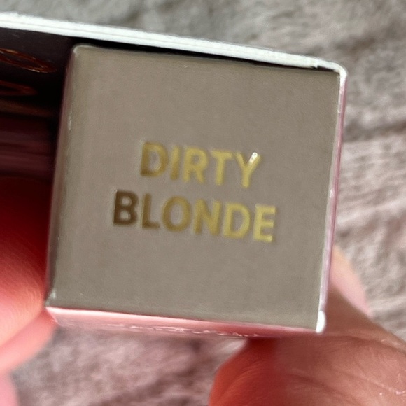 Too faced brown wig brow gel in shade dirty blonde 5.5ml - Picture 2 of 2